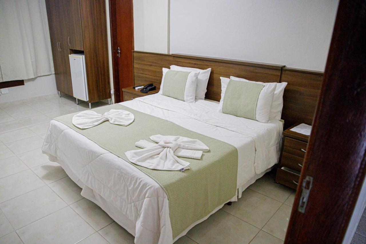 Hotel Albinos Итаперуна Екстериор снимка