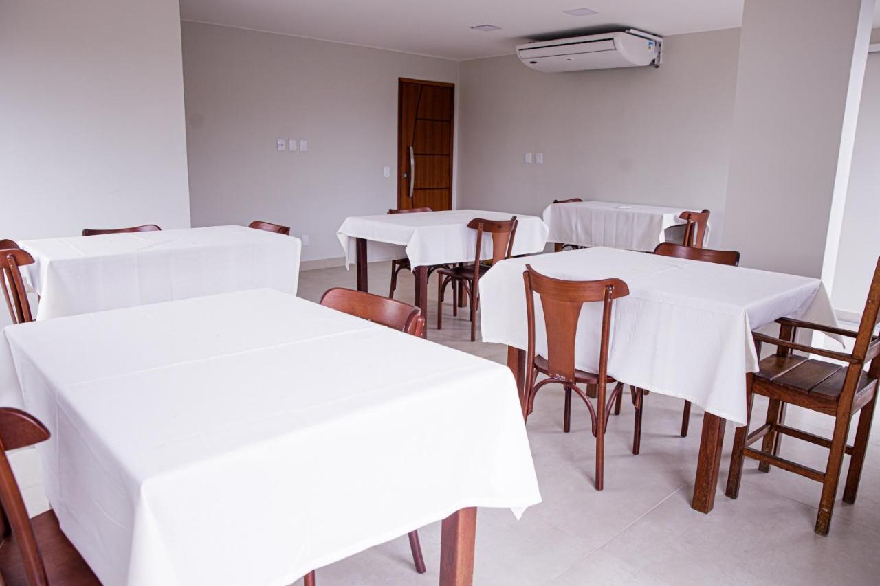 Hotel Albinos Итаперуна Екстериор снимка
