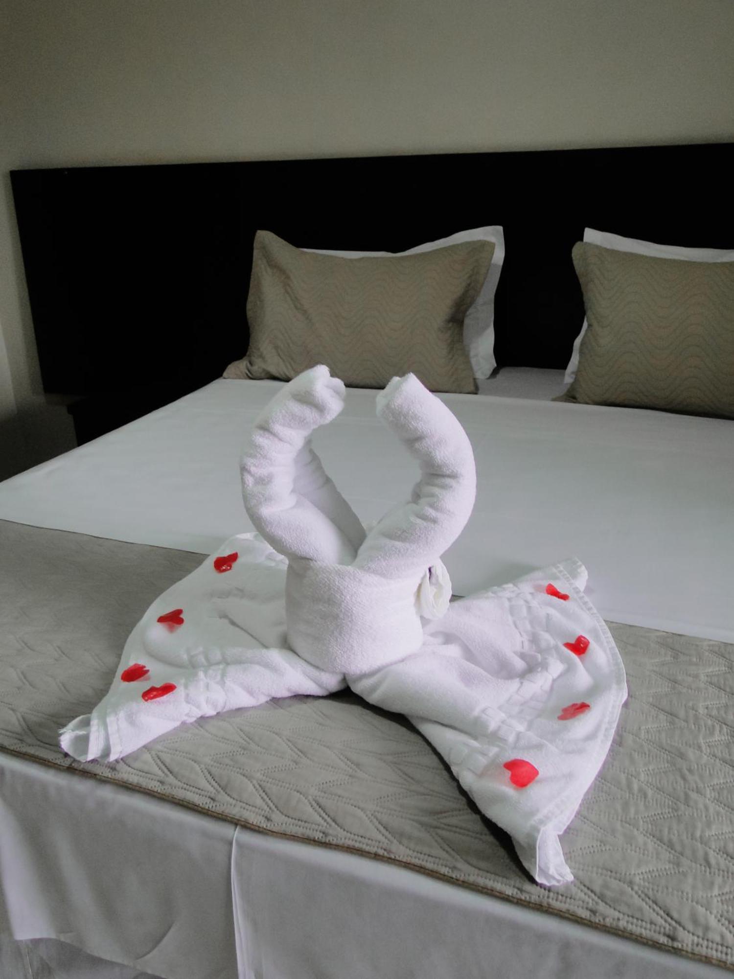 Hotel Albinos Итаперуна Екстериор снимка